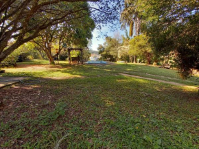 Casa de campo serrana, alegre e com piscina